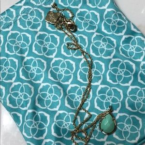 Kendra Scott necklace